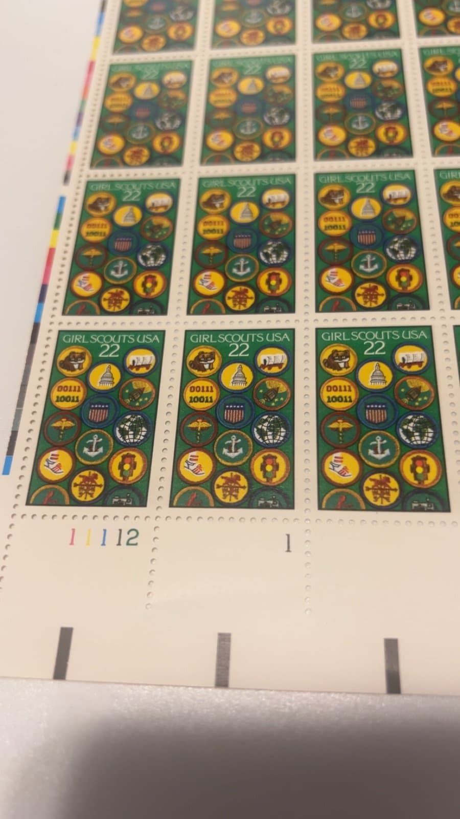 Scott #2251 75th Anniversary of Girl Scouts of America Sheet of 50 22¢ Stamps - Thumbnail 3