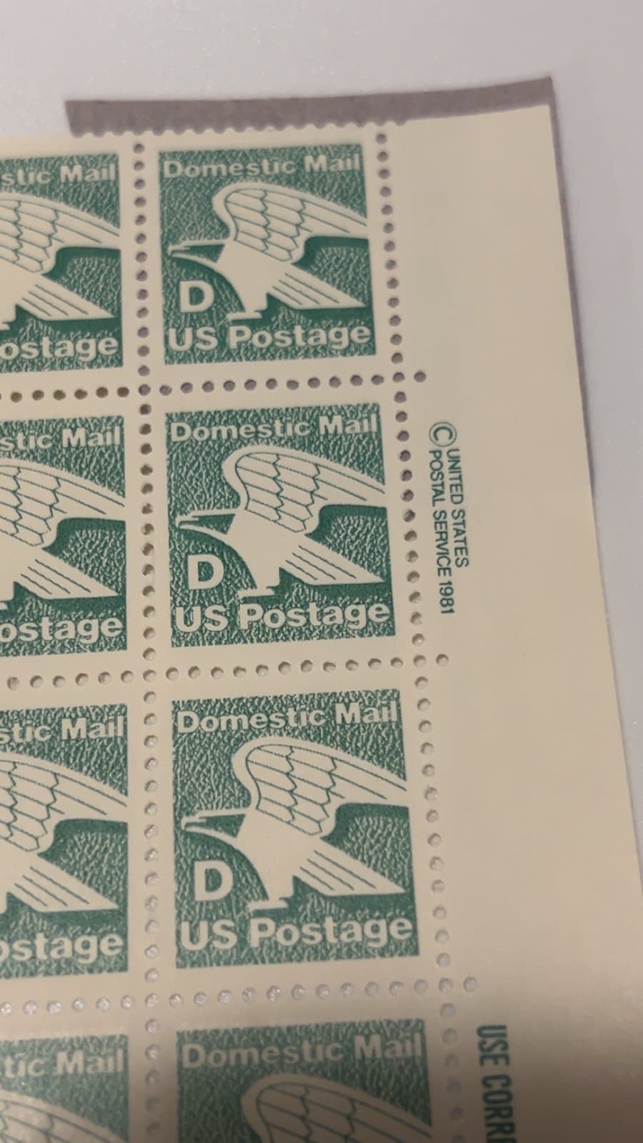 Scott #2111.... 22 Cent...."D" Eagle...SHEET OF 100 - Thumbnail 4