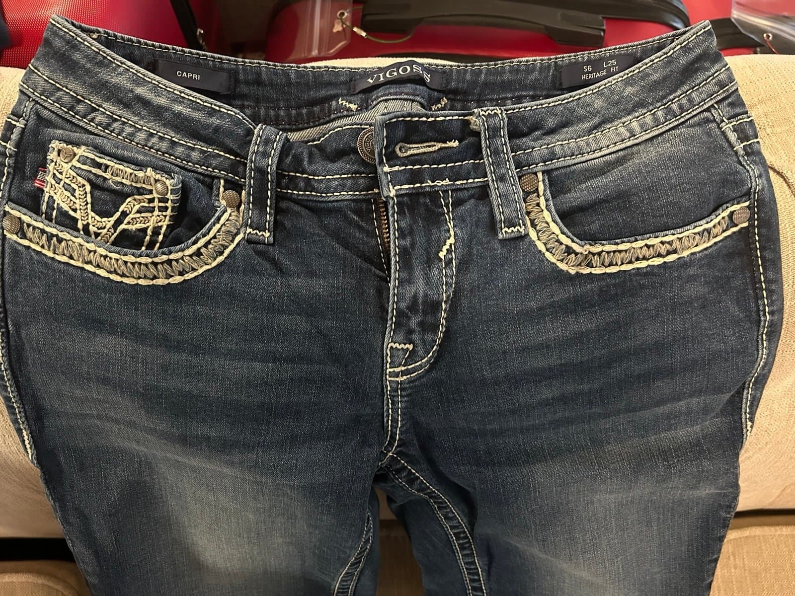 Vigoss women’s jeans size 6 Capri - Thumbnail 2