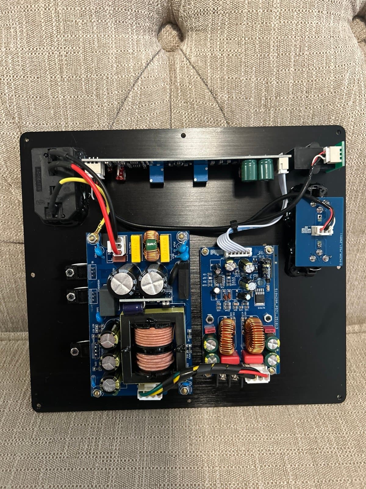 TPA3255 Subwoofer Active Speaker Amplifier Board Integrated Heat Sink Capacitor - Thumbnail 2