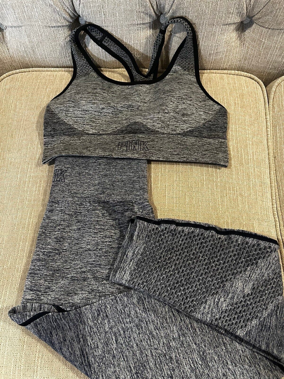 VS PINK Seamless Workout Leggings Set