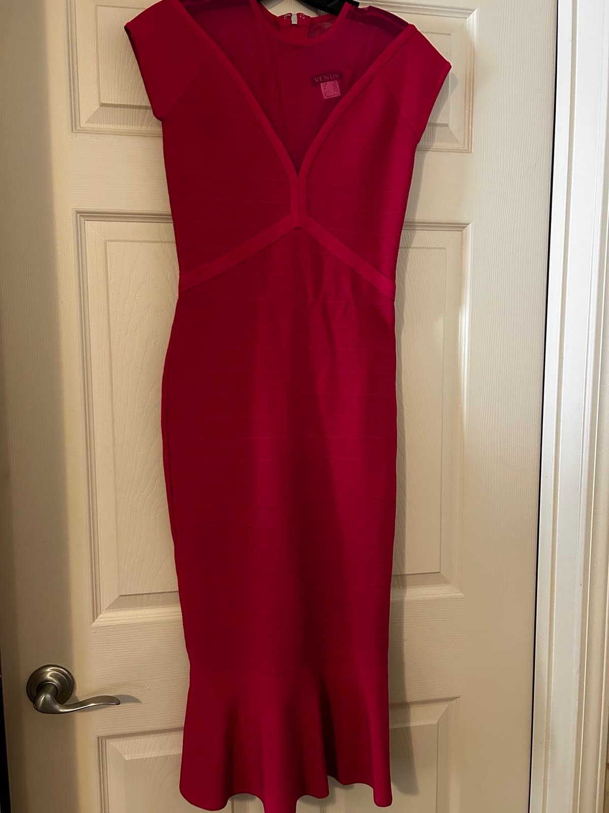 Venus Knit/Strechy Dress XS Fushia Pink