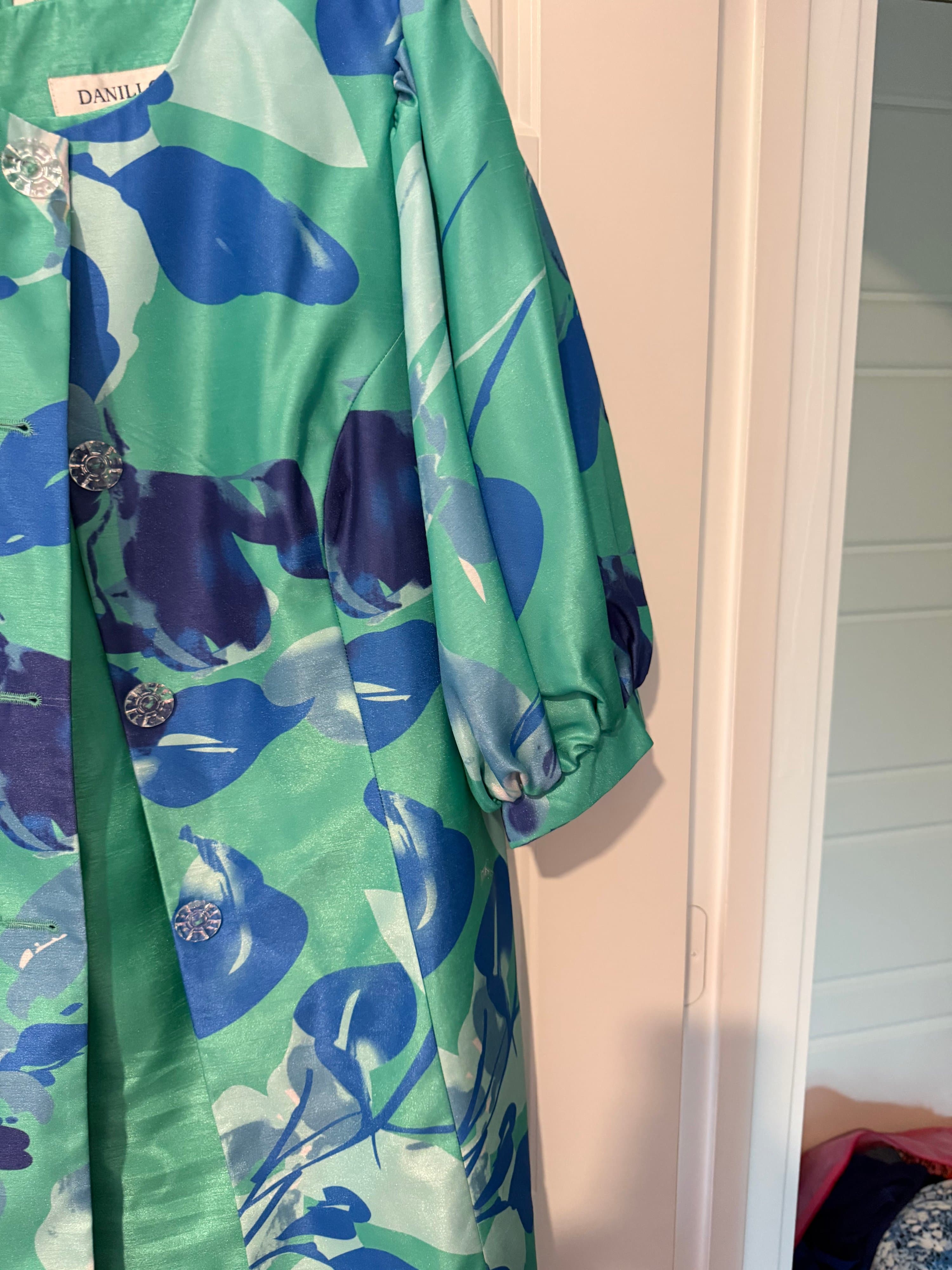Danillo Floral Print Dress with Puff Sleeves size 8 - Thumbnail 3