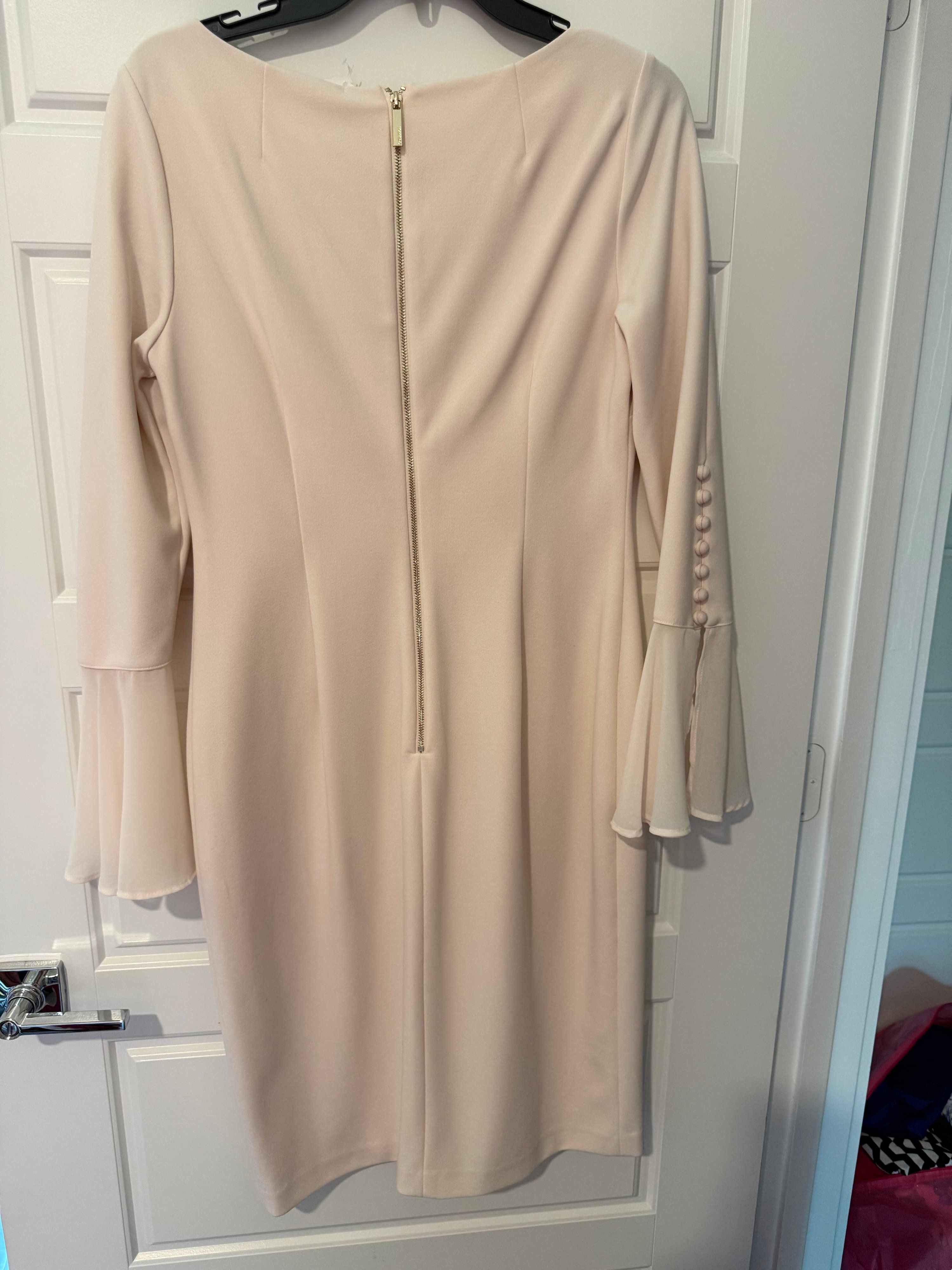 Calvin Klein Bell Sleeve Dress size 8 - Thumbnail 3