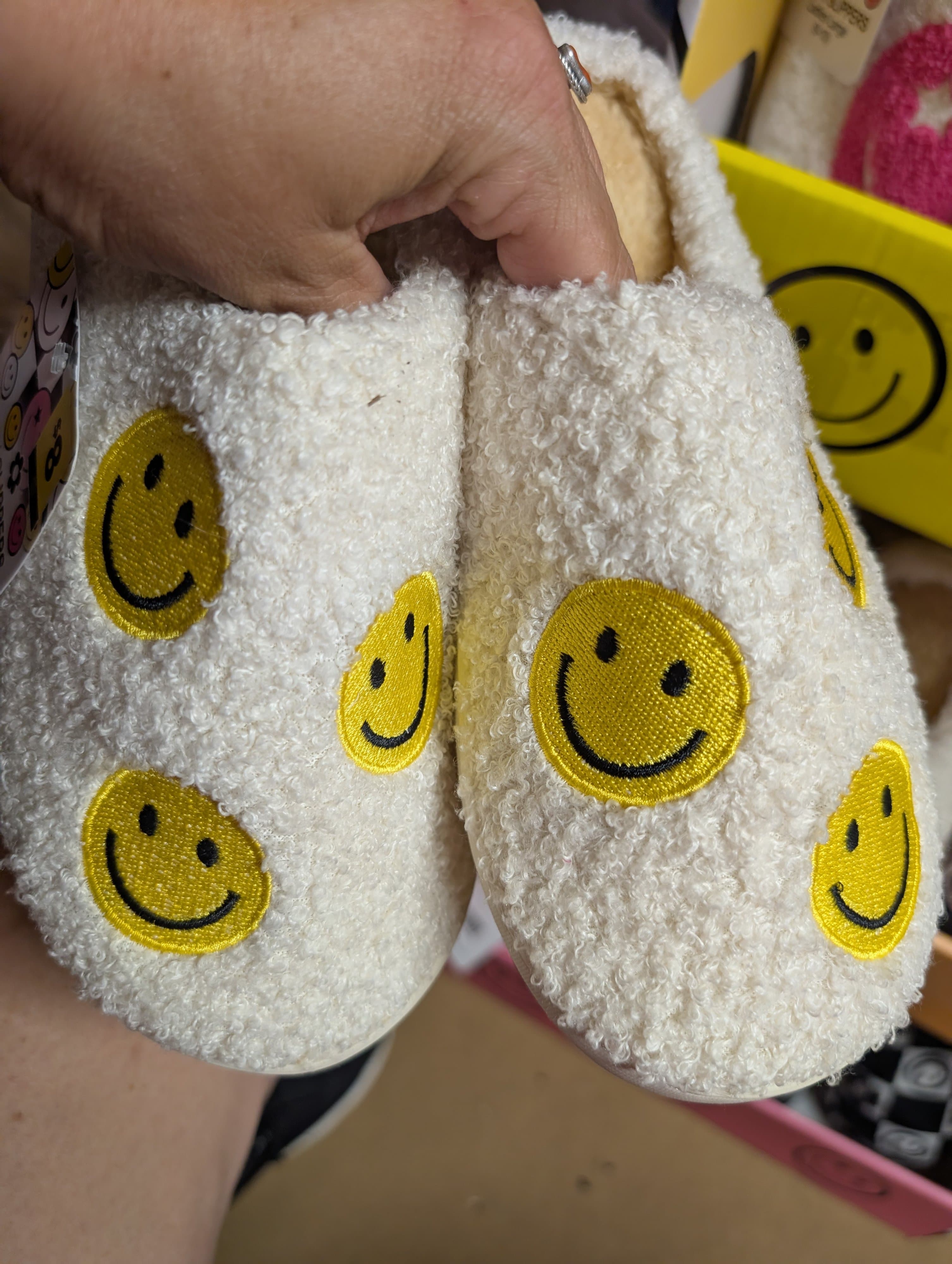 Plush Smiley Face Slippers Ladies Size 5-6 - Thumbnail 2