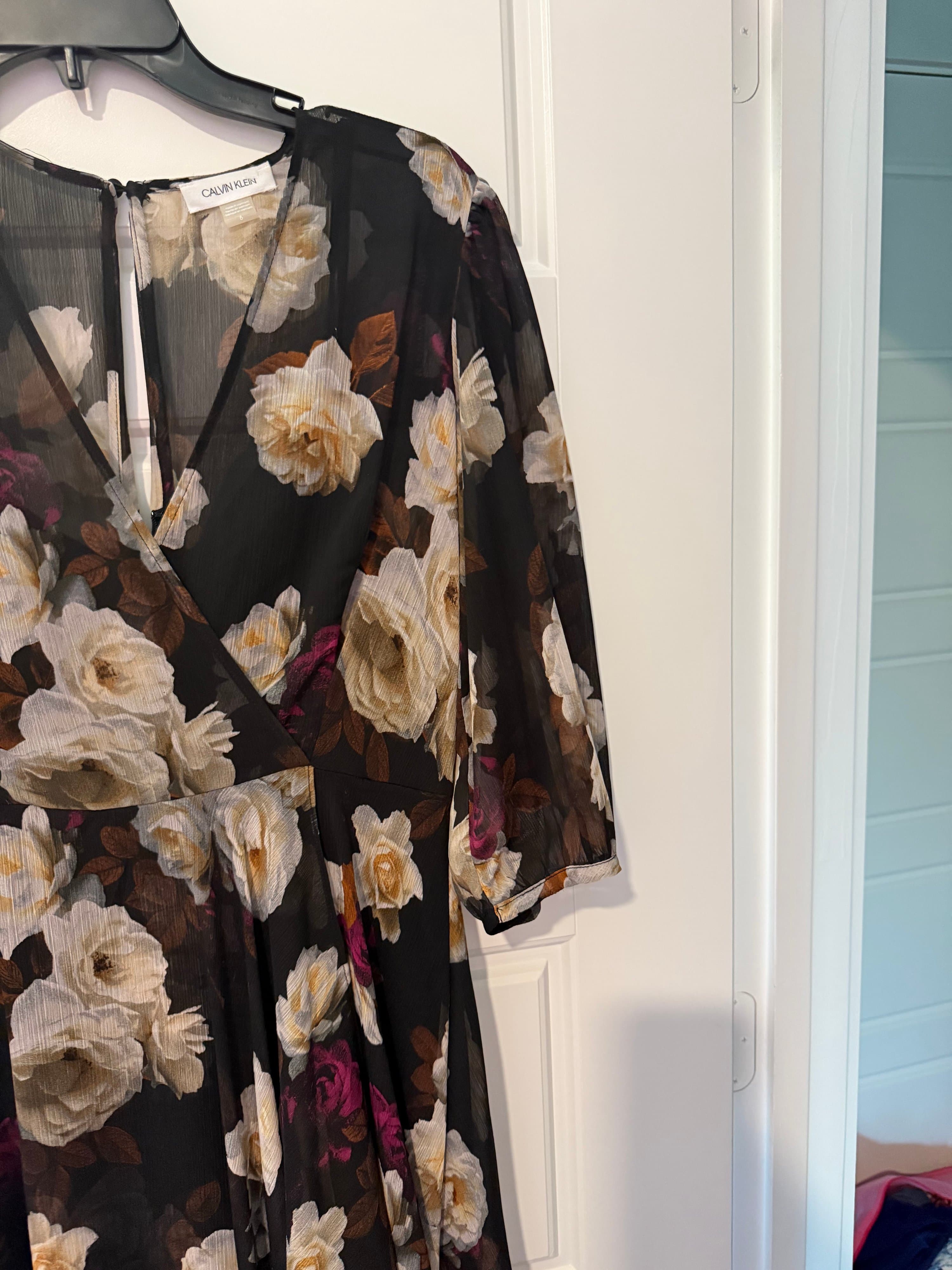 Calvin Klein Floral Maxi Dress with Sheer Sleeves size 6 - Thumbnail 2