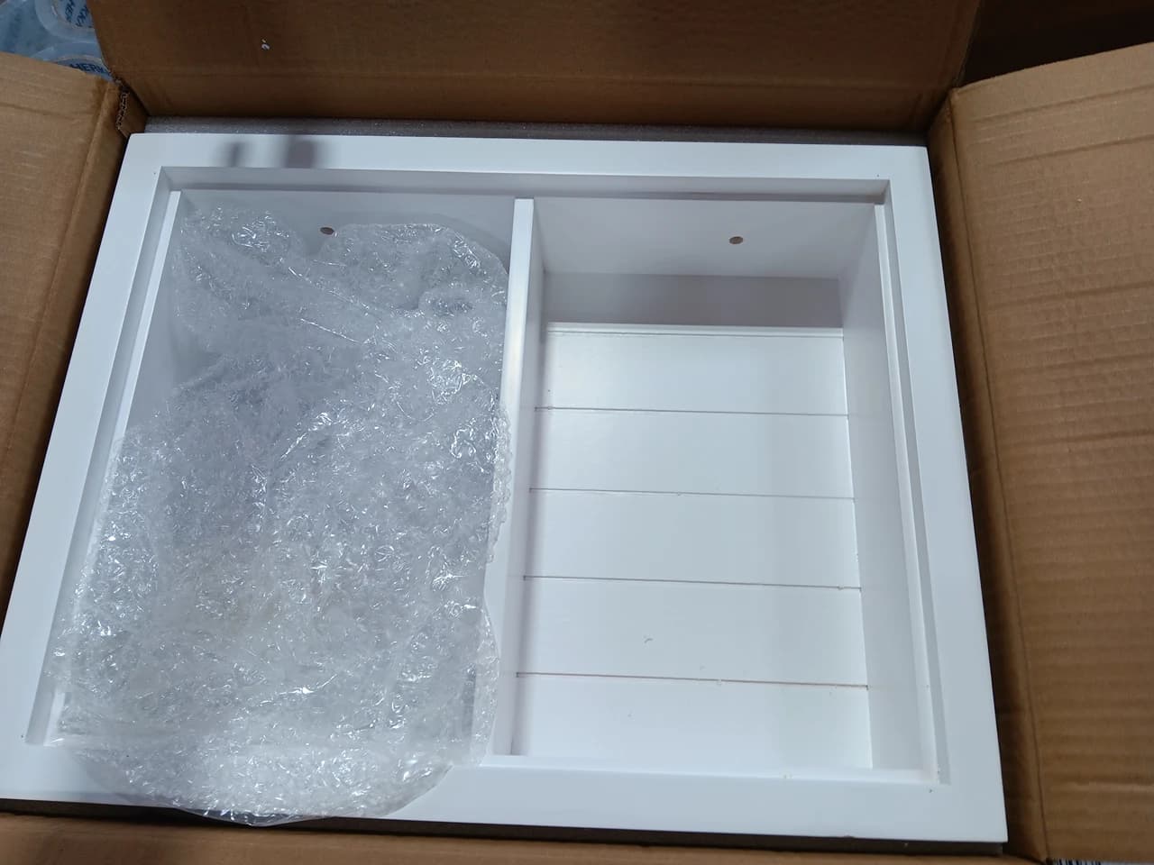 White Recessed Medicine Cabinet 14x18 Waterproof - Thumbnail 3