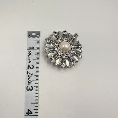 Vintage 90s Silver Tone Faux Pearl Rhinestone Floral Brooch Pendant Estate - Thumbnail 6