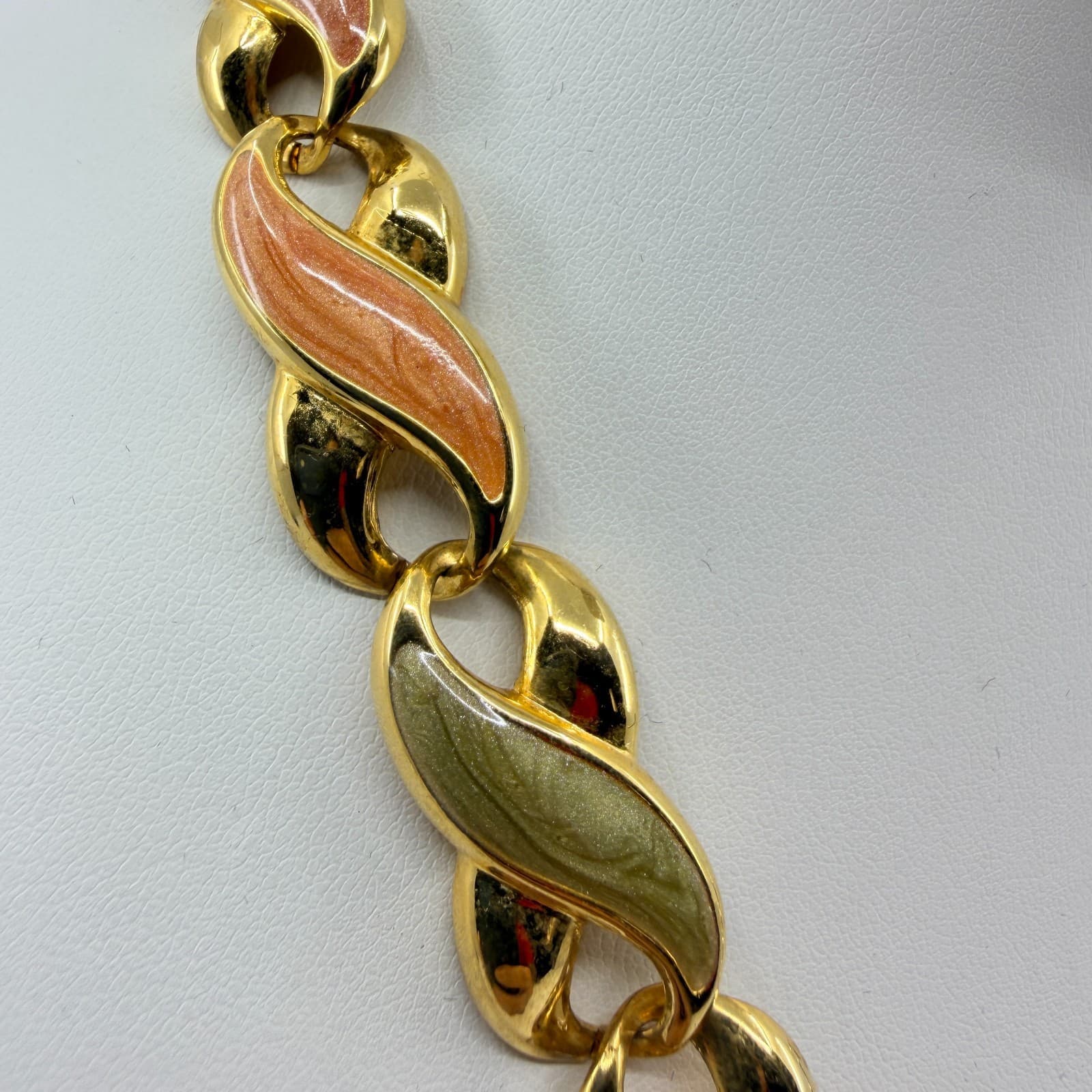Vintage Gold Tone Enamel Necklace Pink Green Pastel Collar Statement 90s Retro - Thumbnail 5