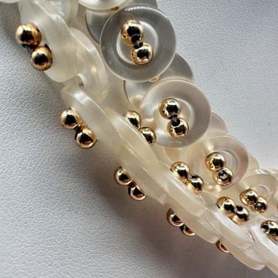 Vintage 90s White MOP Shell Button Collar Necklace Gold Tone Beads Runway Style - Thumbnail 3