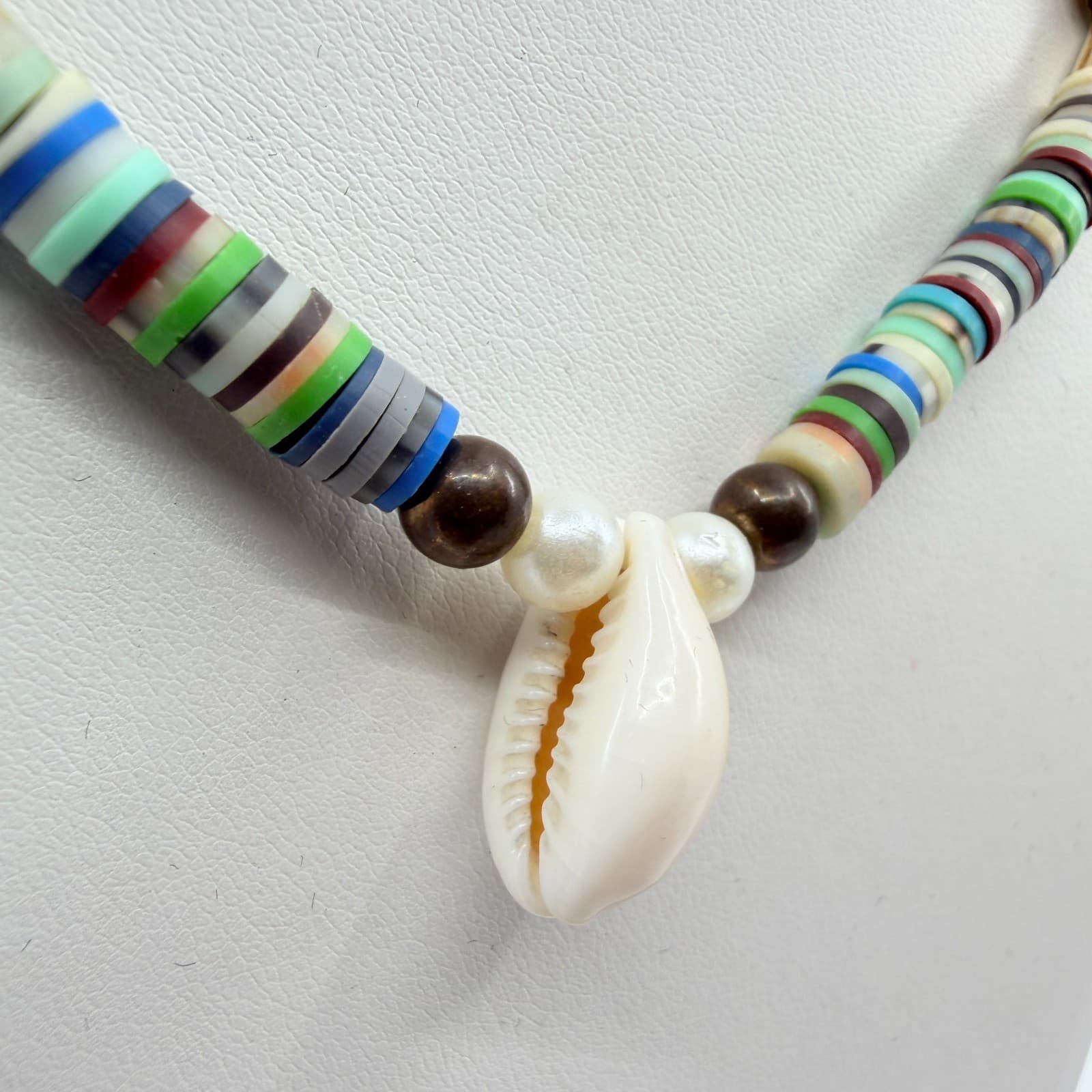 Vintage Boho Beaded Necklace Cowrie Shell Cross Pendant Multicolor Retro Y2K 90s - Thumbnail 4