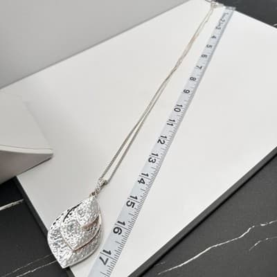 Vintage 90s Hammered Silver Tone Multi-Layer Teardrop Pendant Necklace Statement - Thumbnail 10