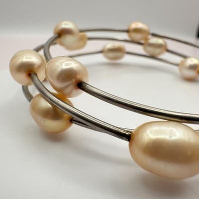 Vintage 90s Multi Strand Pearl Coil Wrap Bracelet Silver Tone Women's Jewelry - Thumbnail 4