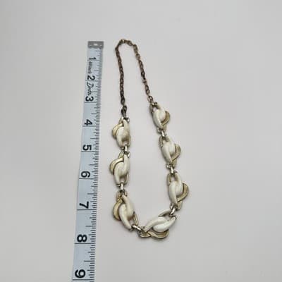 Vintage 50s 60s White Faux Stone Scrolled Link Choker Necklace Gold Tone Jewelry - Thumbnail 6