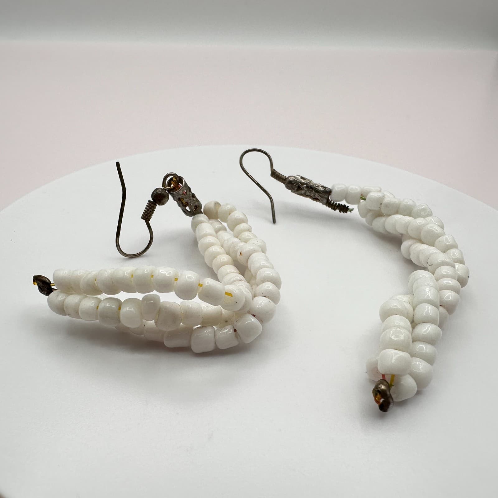Vintage 90s White Seed Beaded J-Hoop Earrings Silver-tone Boho Statement Jewelry - Thumbnail 3