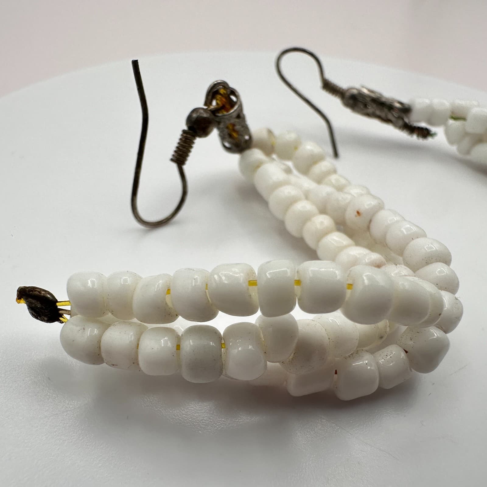 Vintage 90s White Seed Beaded J-Hoop Earrings Silver-tone Boho Statement Jewelry - Thumbnail 4