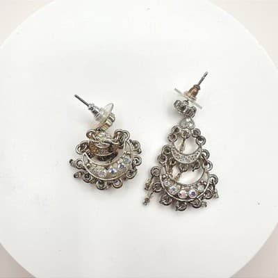 Vintage 90s Crystal Seed Beads Crescent Moon Earrings Gold Tone Jewelry - Thumbnail 2