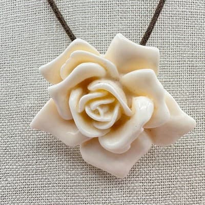 Vintage 80s Carved Rose Pendant Necklace Brown Cord & Cable Statement Jewelry - Thumbnail 3