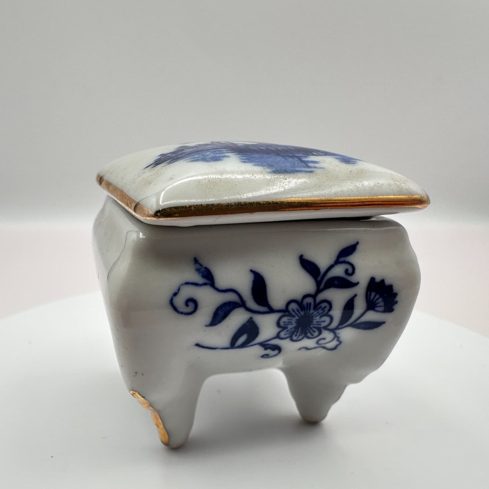 Vintage Blue White Porcelain Trinket Box w/ Matching Earrings Delft Windmill Set - Thumbnail 4