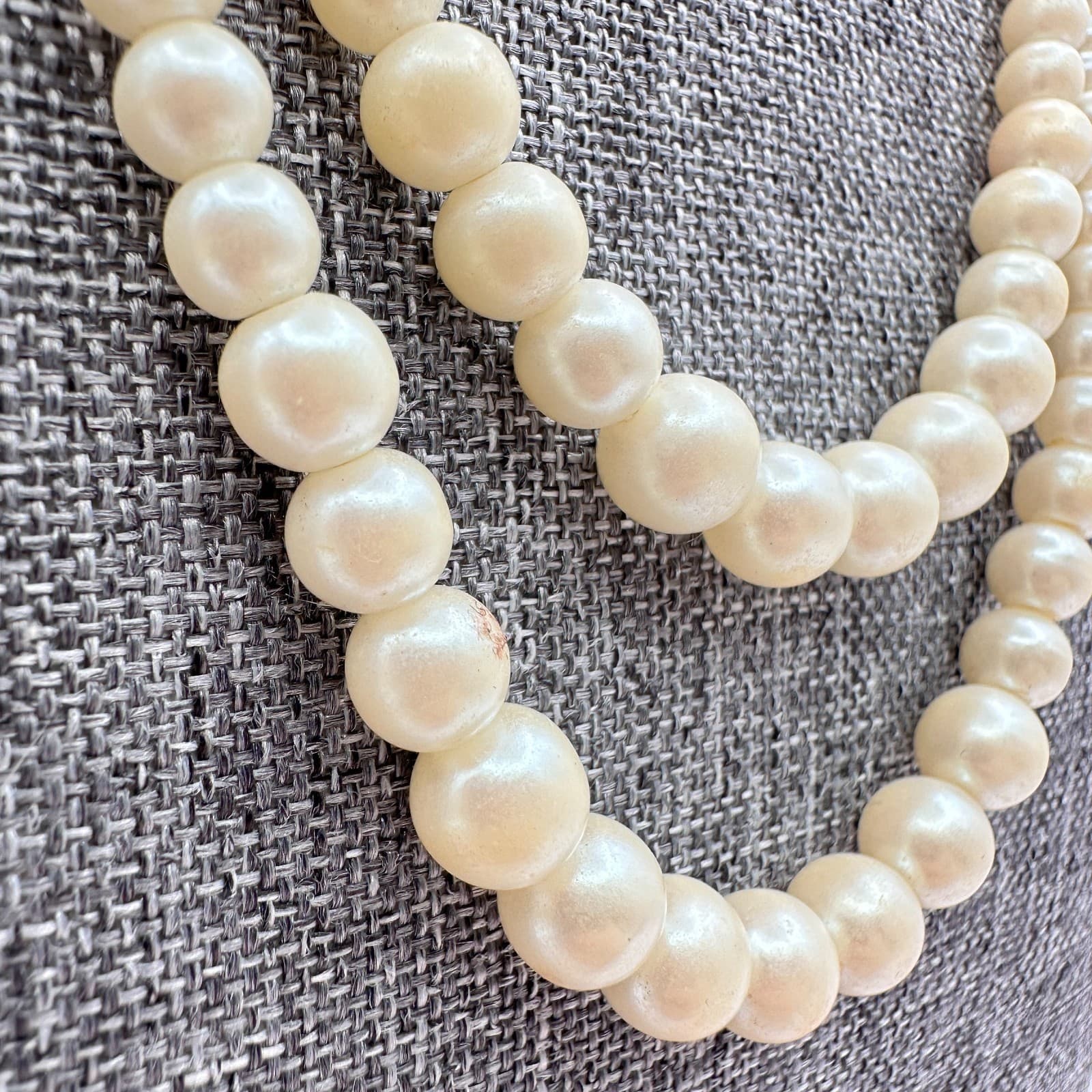 Vintage 90s Avon Double Strand Faux Pearl Necklace Creamy White Women's Jewelry - Thumbnail 4
