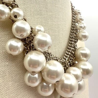 Vintage 80s 90s Chunky Faux Pearl White Bib Chain Statement Necklace - Thumbnail 6
