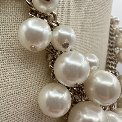 Vintage 80s 90s Chunky Faux Pearl White Bib Chain Statement Necklace - Thumbnail 8