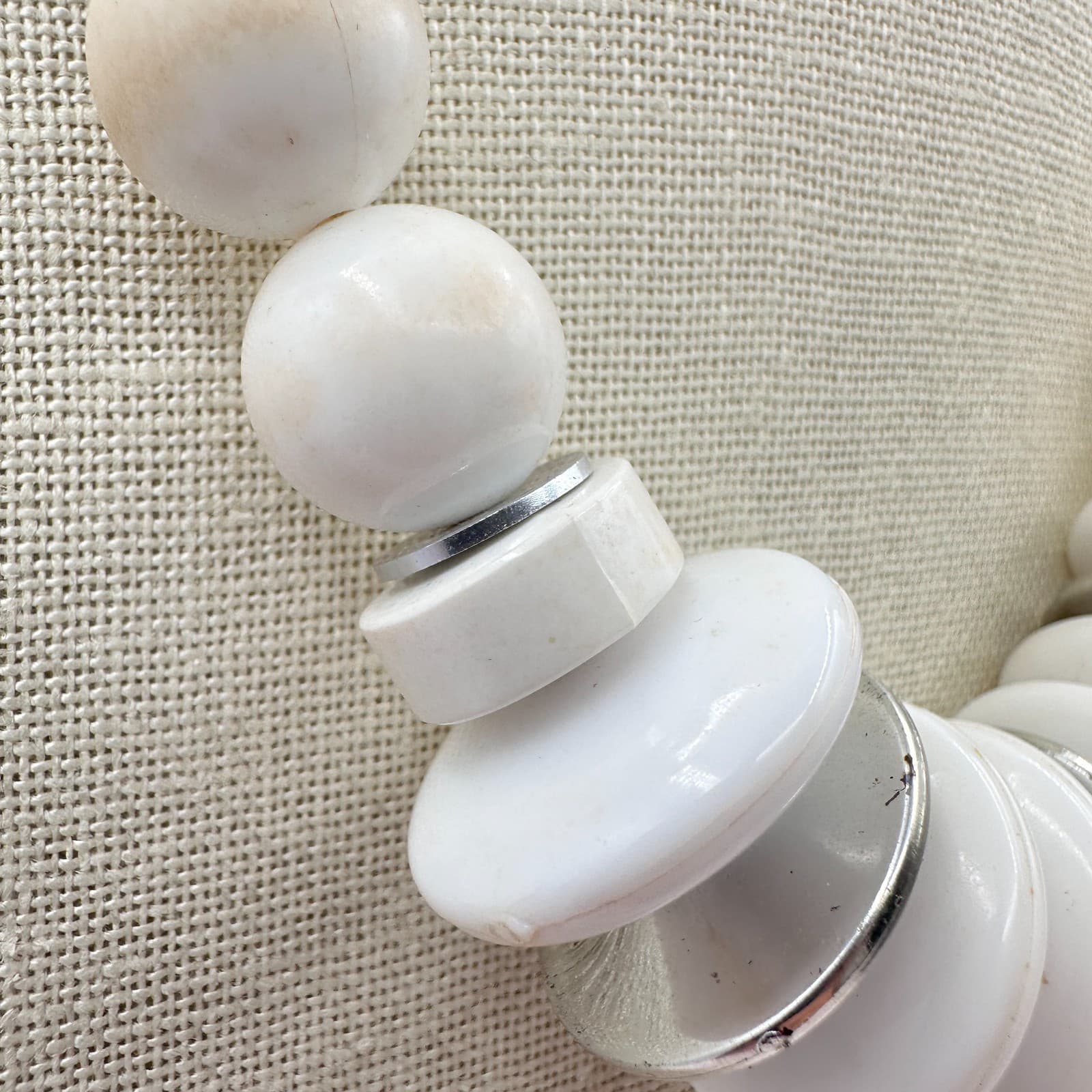 Vintage 90s Silver Tone Chunky White Resin Necklace Statement Women's Jewelry - Thumbnail 6