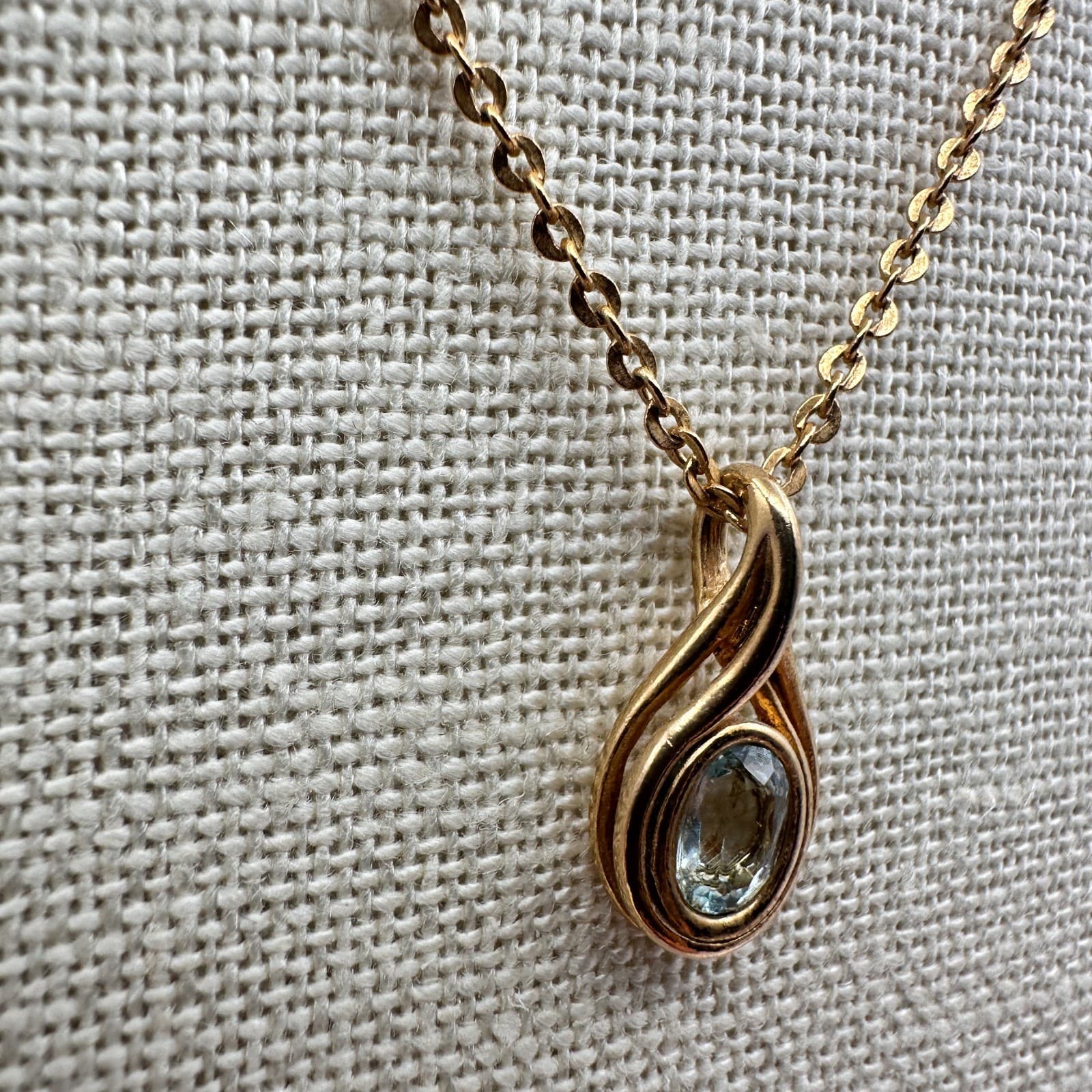 Vintage Y2K Clear Rhinestone Teardrop Gold Tone Pendant Necklace Women's Jewelry - Thumbnail 4