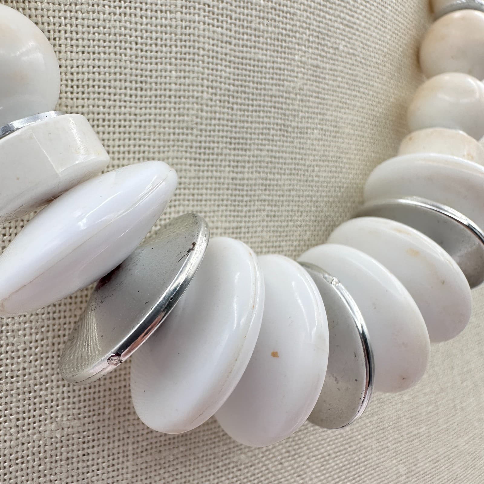 Vintage 90s Silver Tone Chunky White Resin Necklace Statement Women's Jewelry - Thumbnail 5