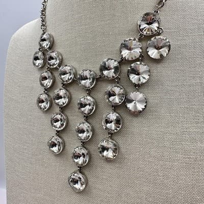 Vintage 90s Silver Tone Round Glass Tiered Bib Statement Necklace Glam Jewelry - Thumbnail 7