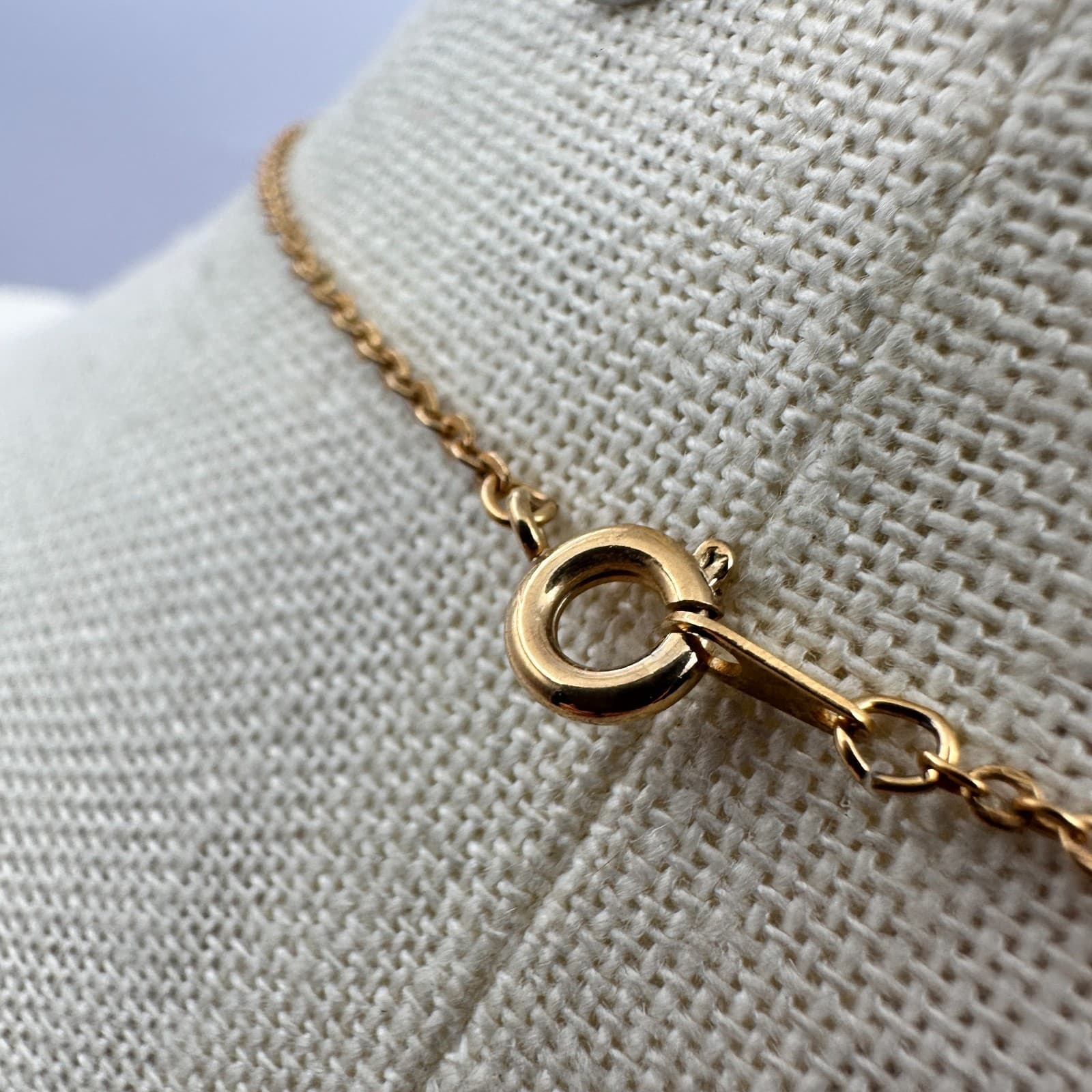 Vintage Y2K Clear Rhinestone Teardrop Gold Tone Pendant Necklace Women's Jewelry - Thumbnail 7