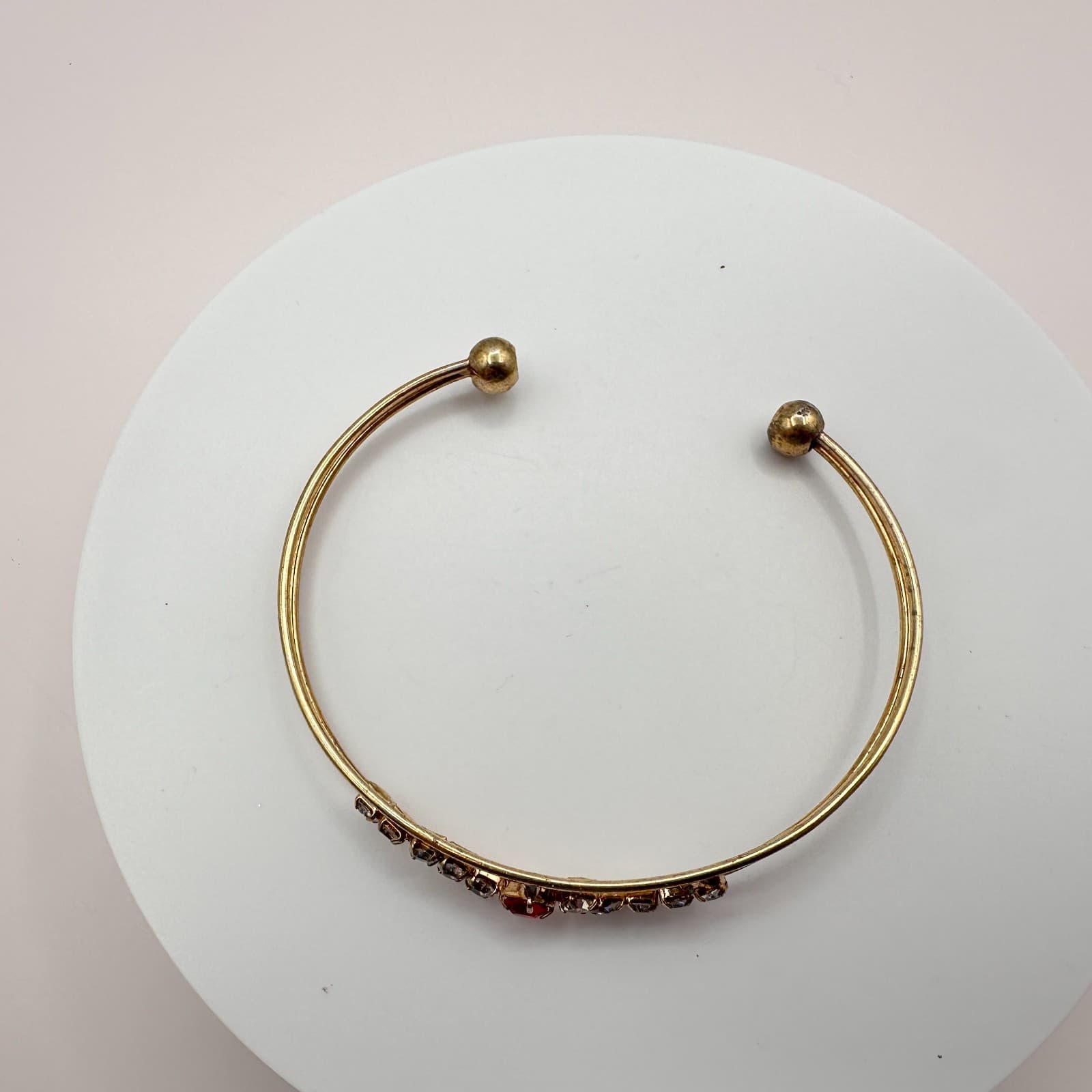 Vintage Y2K Red & Clear Rhinestone Gold Tone Hand Bracelet Women's Jewelry - Thumbnail 7