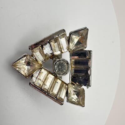 Vintage 80s Silver Tone Clear Rhinestone Geometric Triangle Brooch Pin Art Deco - Thumbnail 3