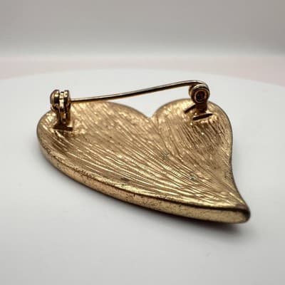 Vintage 90s American Flag Heart Shaped Enamel Lapel Pin Brooch Gold Tone Jewelry - Thumbnail 5