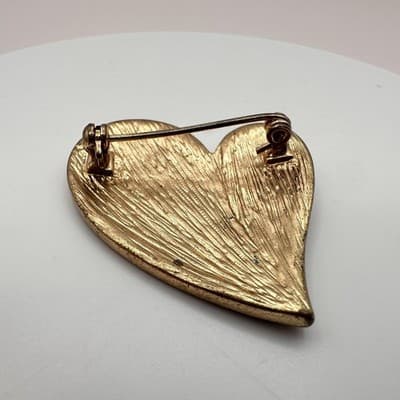 Vintage 90s American Flag Heart Shaped Enamel Lapel Pin Brooch Gold Tone Jewelry - Thumbnail 4