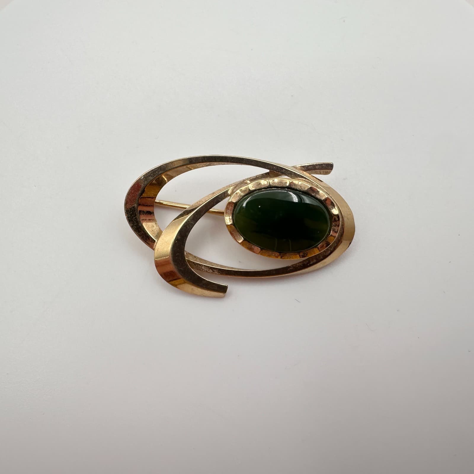 Vintage 60s Gold Tone Green Cabochon Swirl Brooch Pin Mid Century Modern Jewelry - Thumbnail 2
