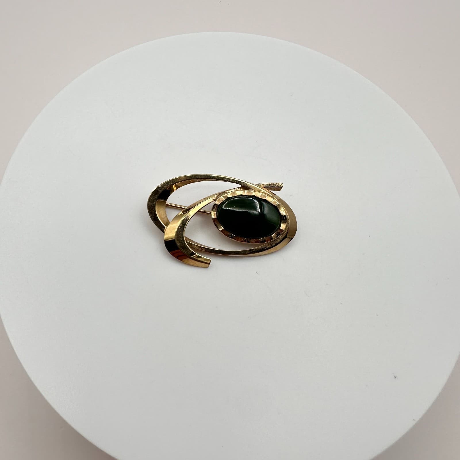 Vintage 60s Gold Tone Green Cabochon Swirl Brooch Pin Mid Century Modern Jewelry - Thumbnail 4