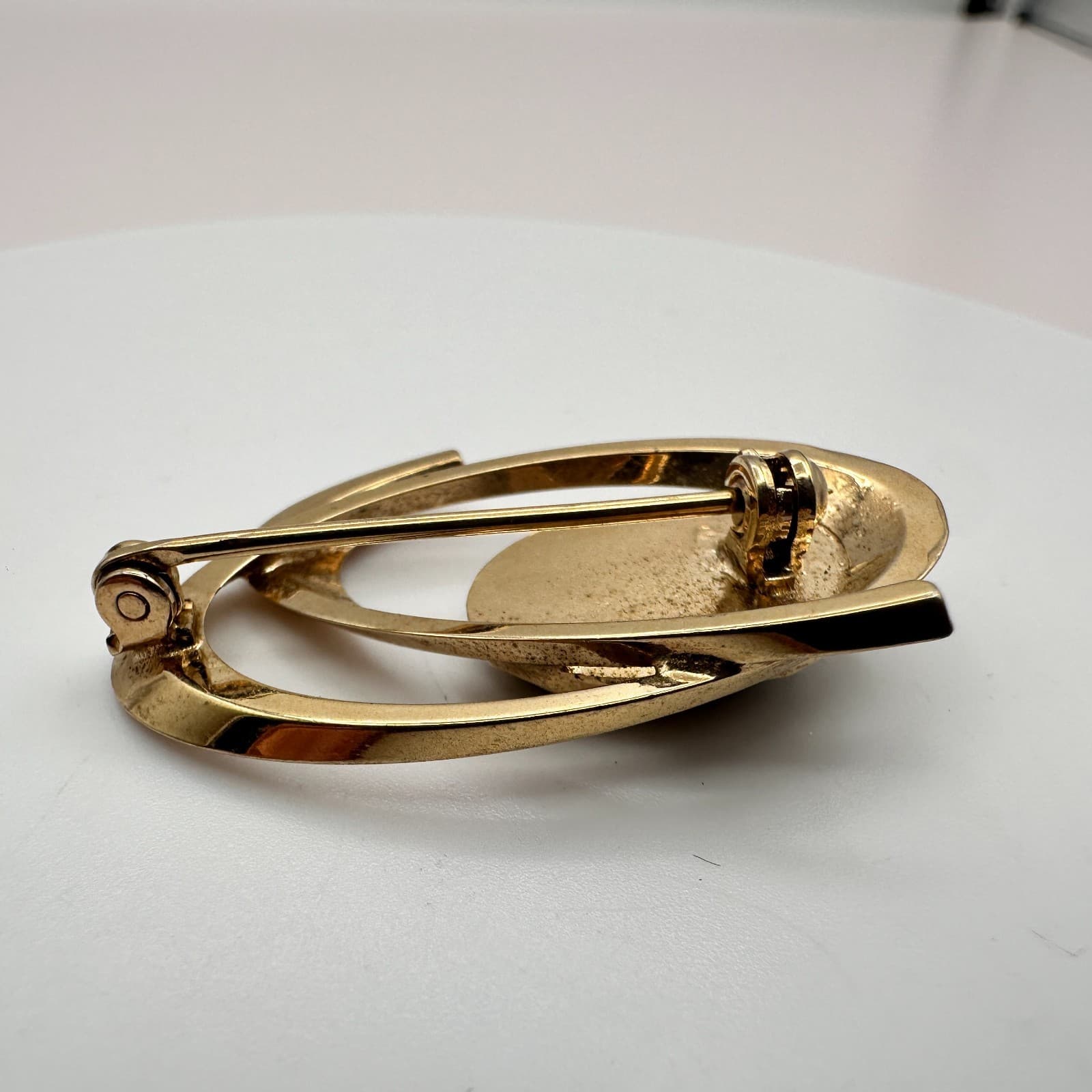 Vintage 60s Gold Tone Green Cabochon Swirl Brooch Pin Mid Century Modern Jewelry - Thumbnail 5