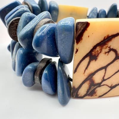Vintage 90s Cream Floral Wooden Boho Blue Stone Stretch Bracelet Chunky Jewelry - Thumbnail 4