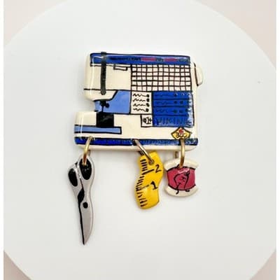 Vintage Y2K Viking Sewing Machine Brooch Pin Statement Classic Jewelry - Thumbnail 2