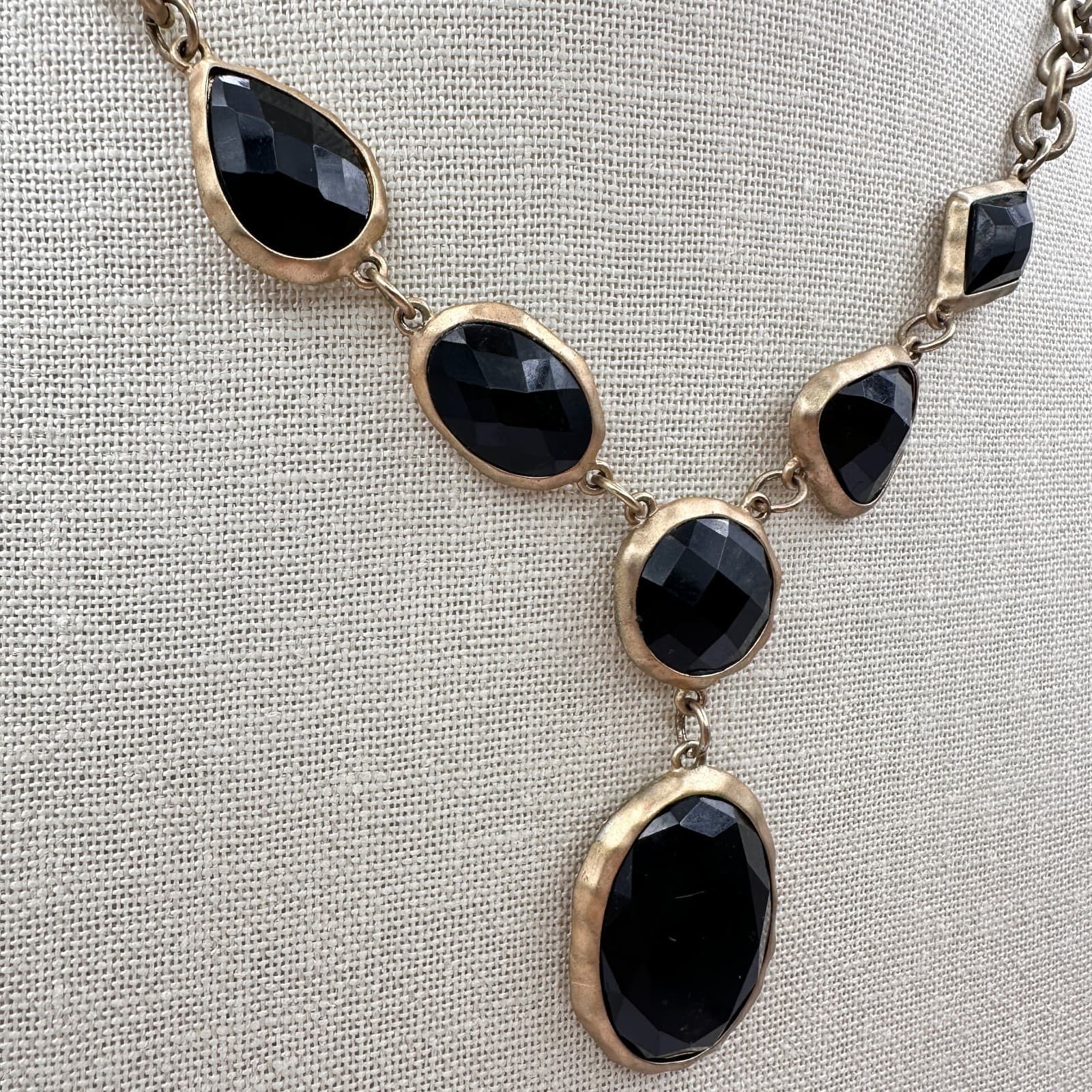 Vintage 90s Geometric Drop Black Crystal Pendant Necklace Gold Tone Jewelry - Thumbnail 6