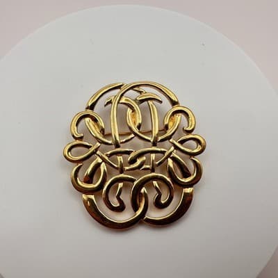 Vintage Y2K Gold Tone Openwork Interlocking Filigree Brooch Pin Women's Jewelry - Thumbnail 2