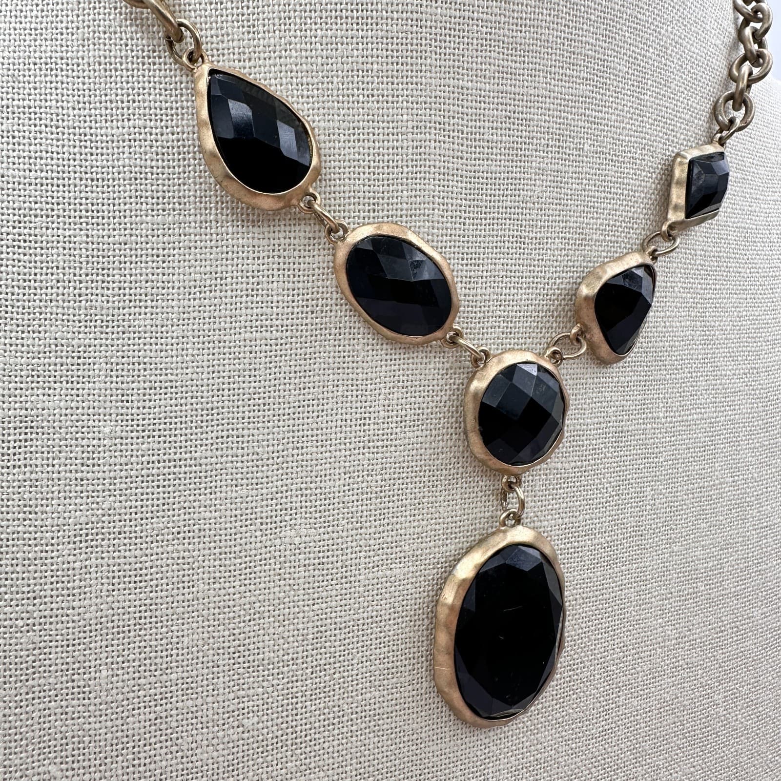 Vintage 90s Geometric Drop Black Crystal Pendant Necklace Gold Tone Jewelry - Thumbnail 5