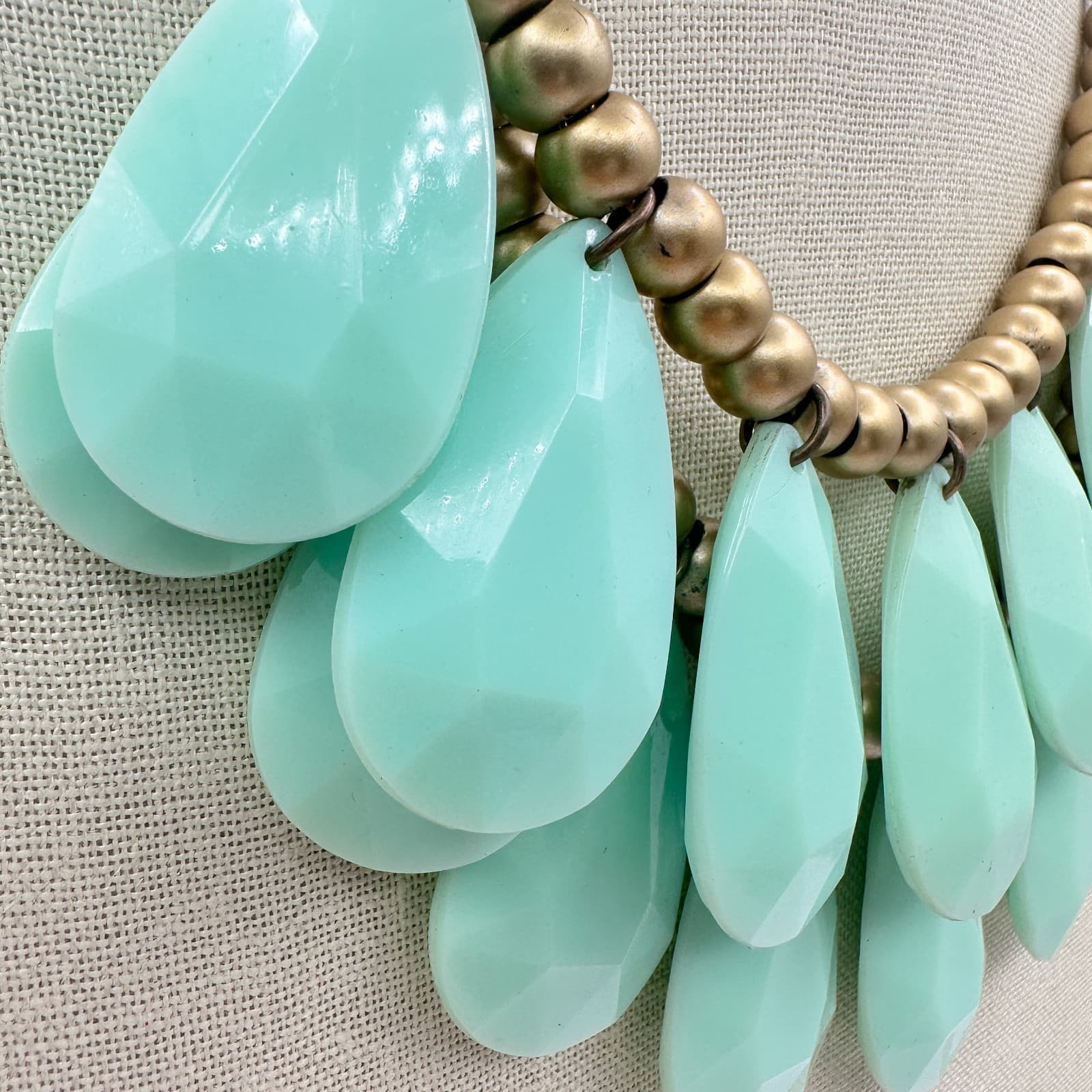 Vintage 90s Mint Green Teardrop Beaded Bib Necklace Women's Classic Jewelry - Thumbnail 4