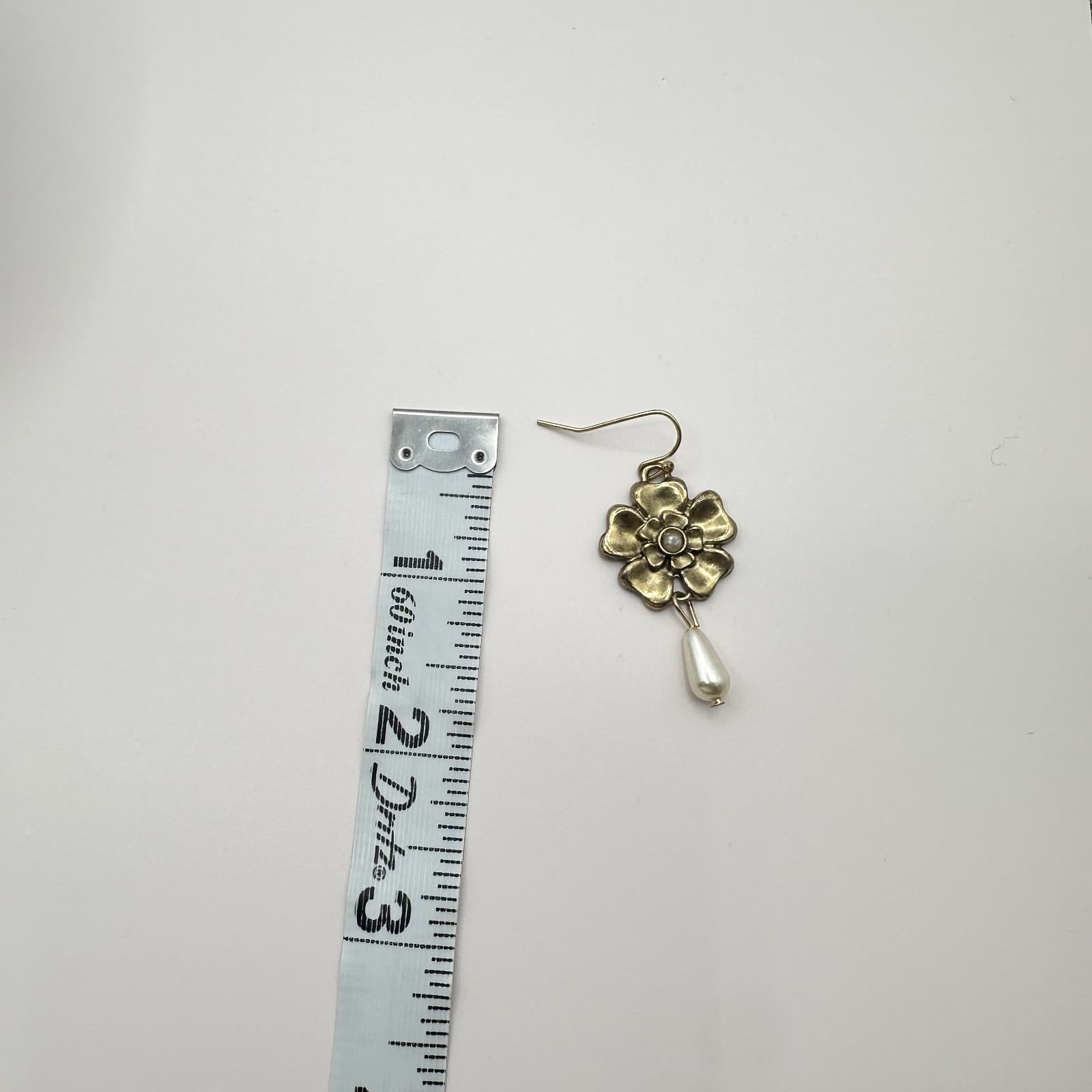 Vintage 90s Gold Tone Flower Dangle Earrings Faux Pearl Teardrop Boho Jewelry - Thumbnail 8