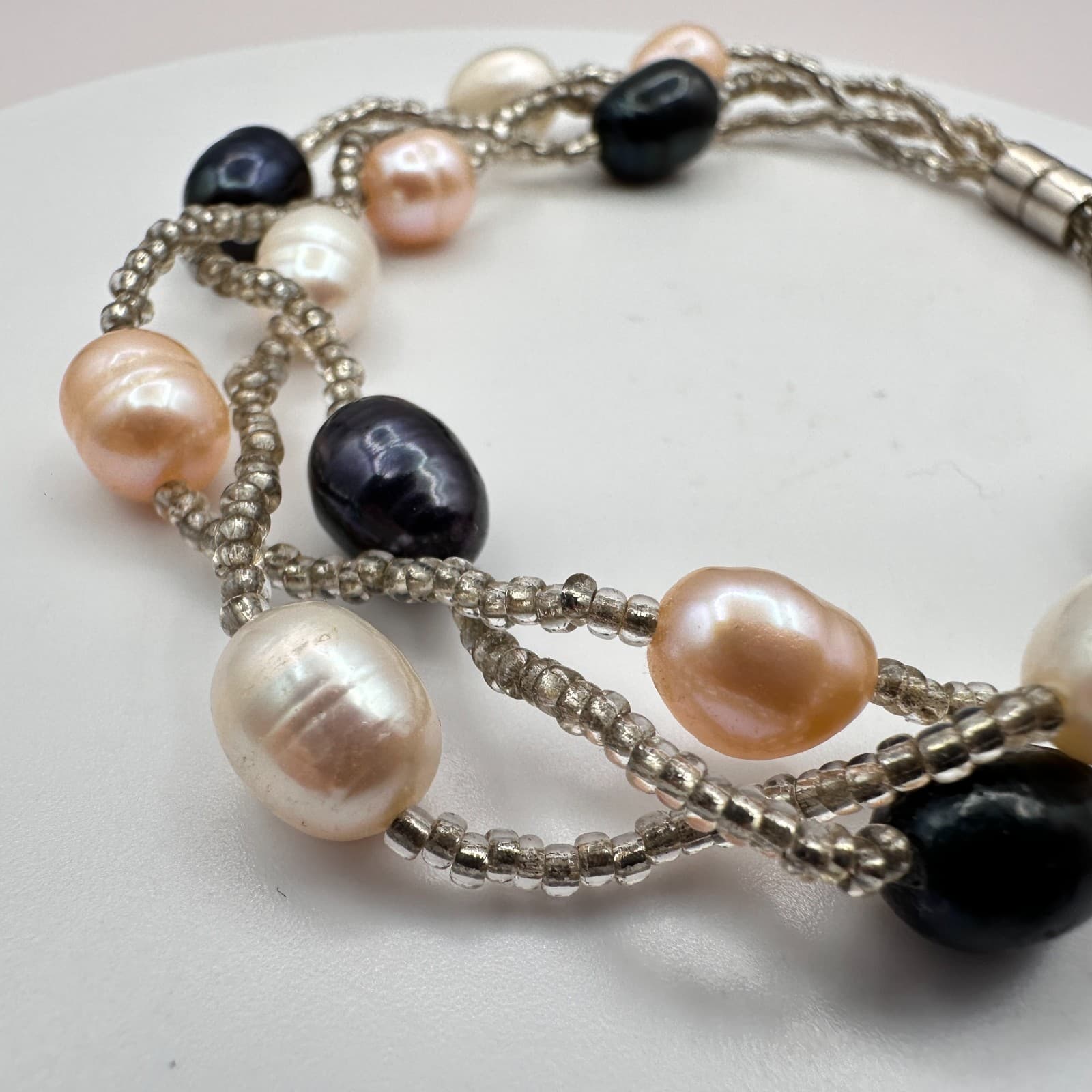 Vintage Y2K Multi-Strand Pearl Seed Beaded Bracelet Boho Women's Classic Jewelry - Thumbnail 3
