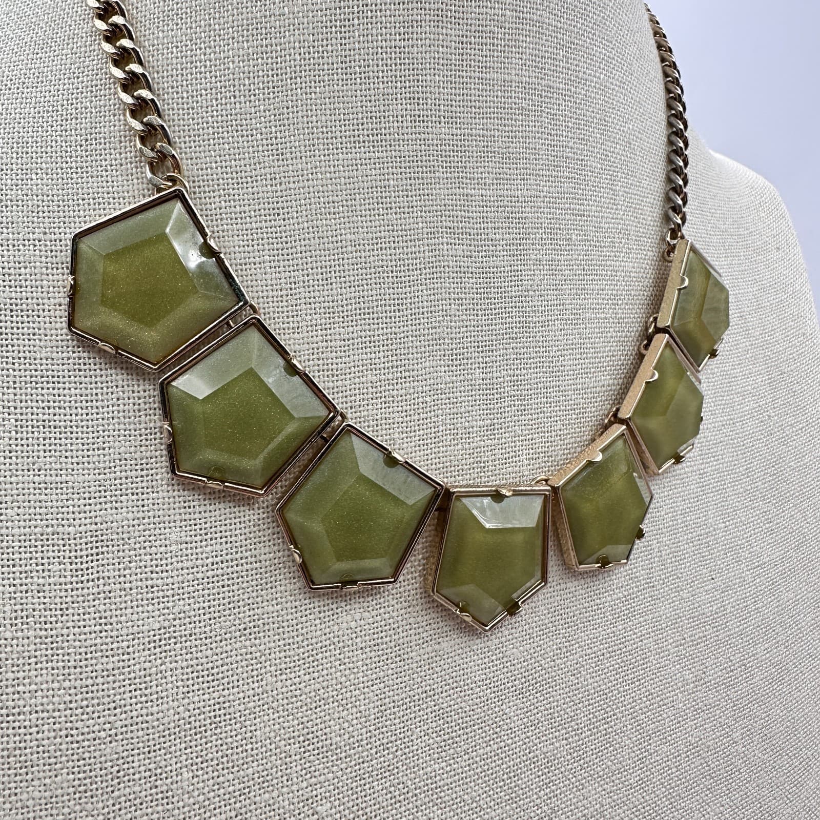 Vintage Y2K Green Stones Gold Tone Statement Bib Necklace Women's Jewelry - Thumbnail 4