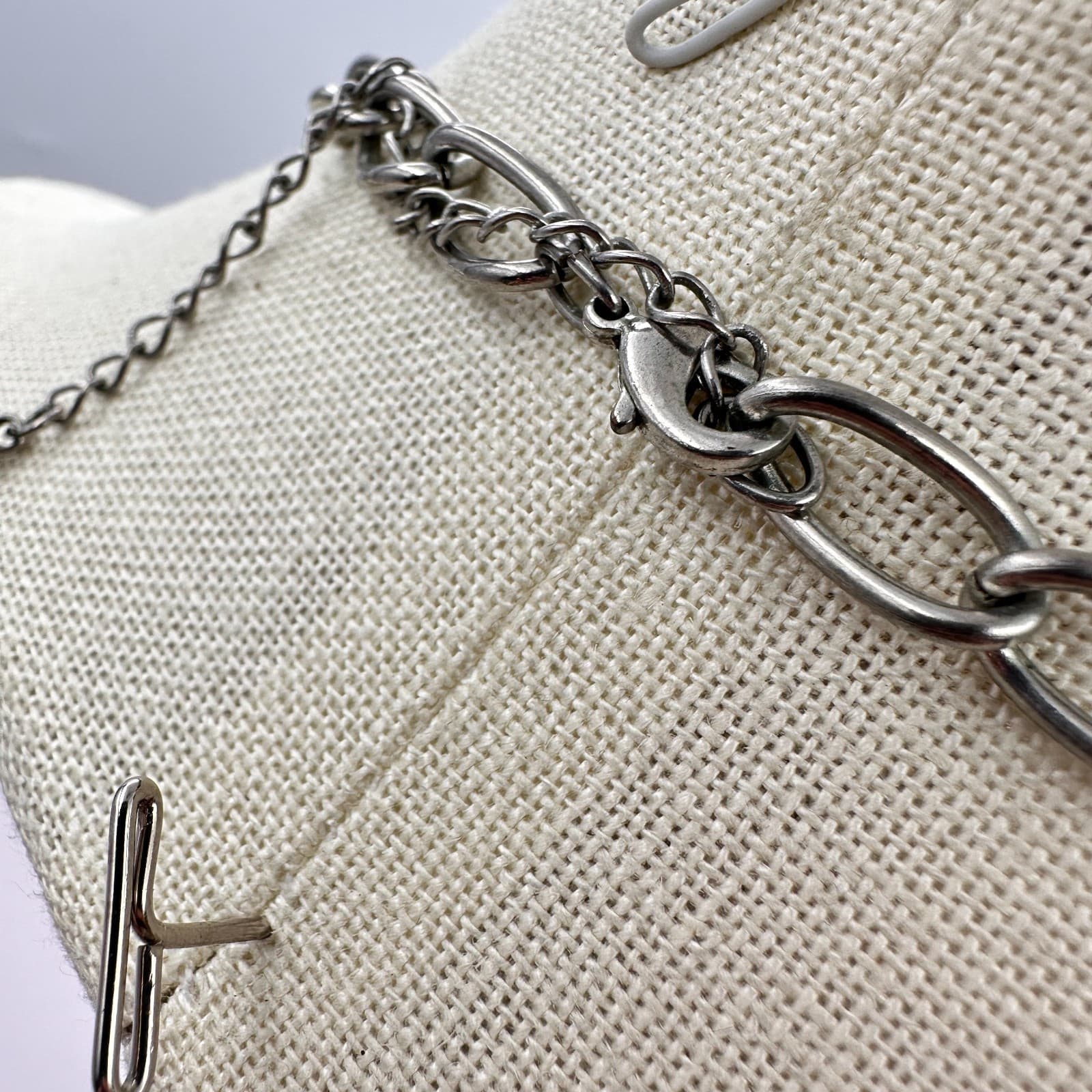 Vintage 90s Mother of Pearl Shell Station Silver Tone Necklace Classic Jewelry - Thumbnail 9