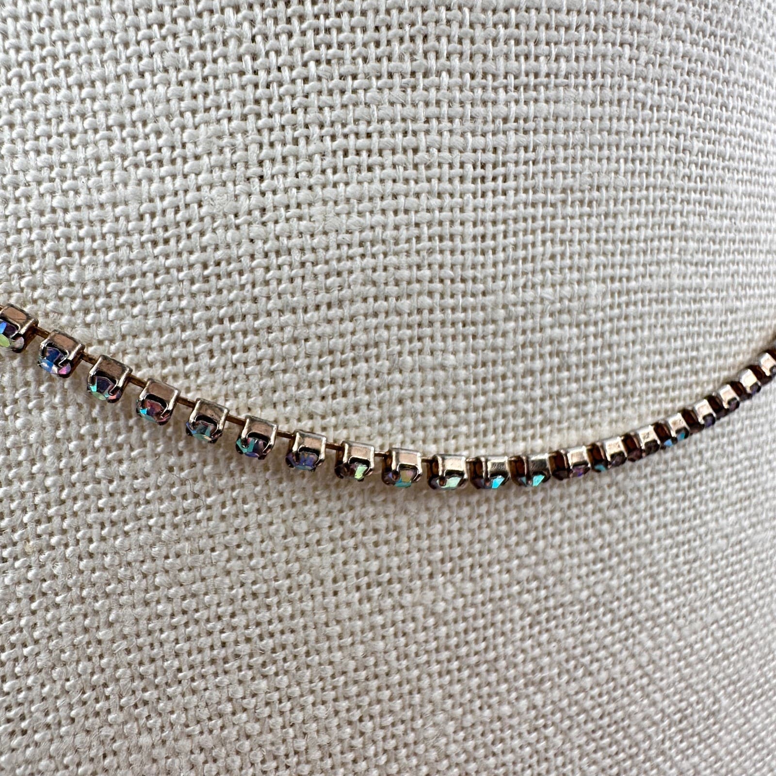Vintage 90s Aurora Borealis Rhinestone Choker Necklace Gold Tone Iridescent - Thumbnail 4