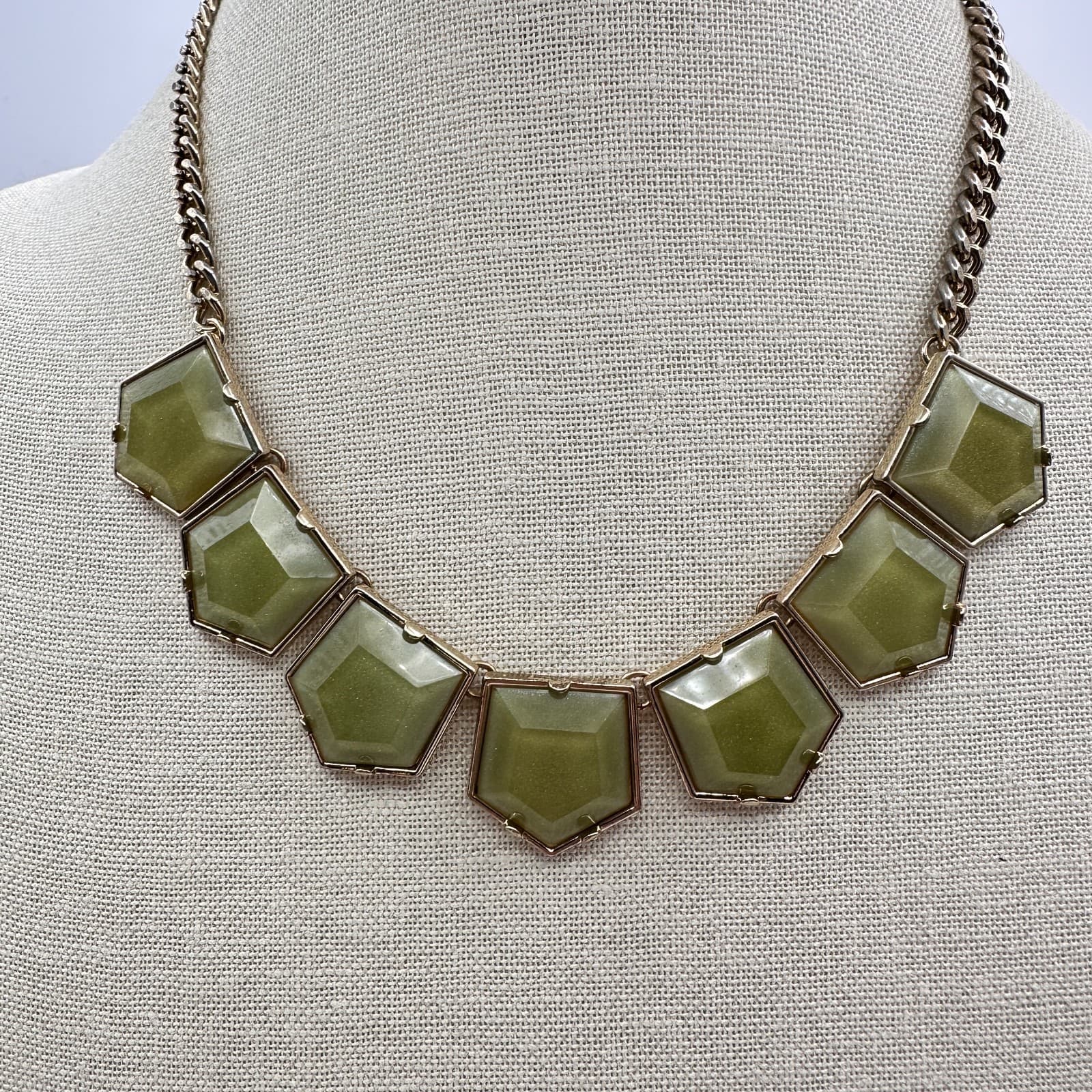 Vintage Y2K Green Stones Gold Tone Statement Bib Necklace Women's Jewelry - Thumbnail 9